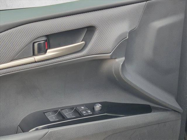 Used 2025 Toyota Camry SE w/ Convenience Package FWD image 7