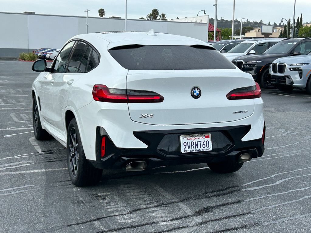 Used 2025 BMW X4 xDrive30i w/ M Sport Package AWD/4WD image 3