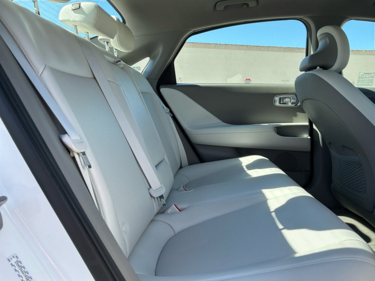 Used 2023 Hyundai Ioniq 6 SEL RWD image 20