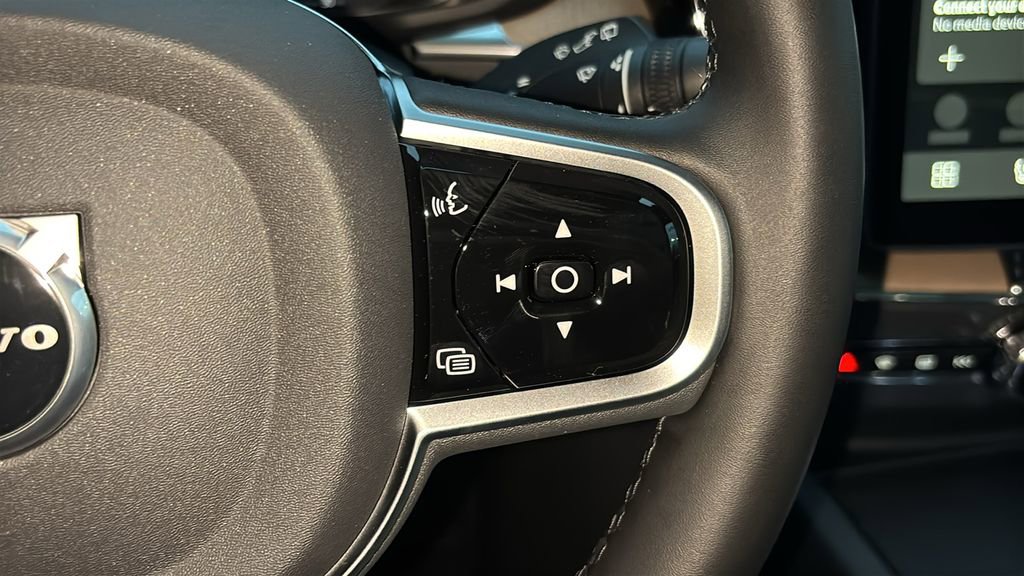 New 2026 Volvo XC60 T8 Plus w/ Climate Package image 17