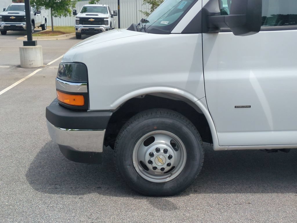 New 2025 Chevrolet Express 3500 w/ Power Convenience Package RWD image 11