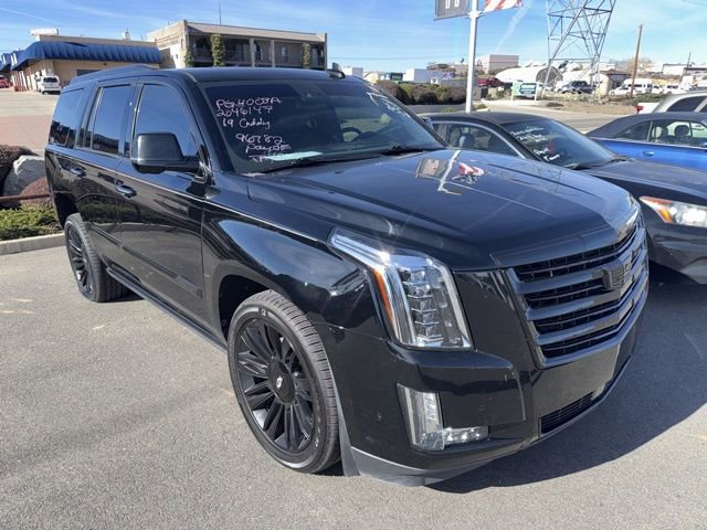 Used 2019 Cadillac Escalade Platinum image 3