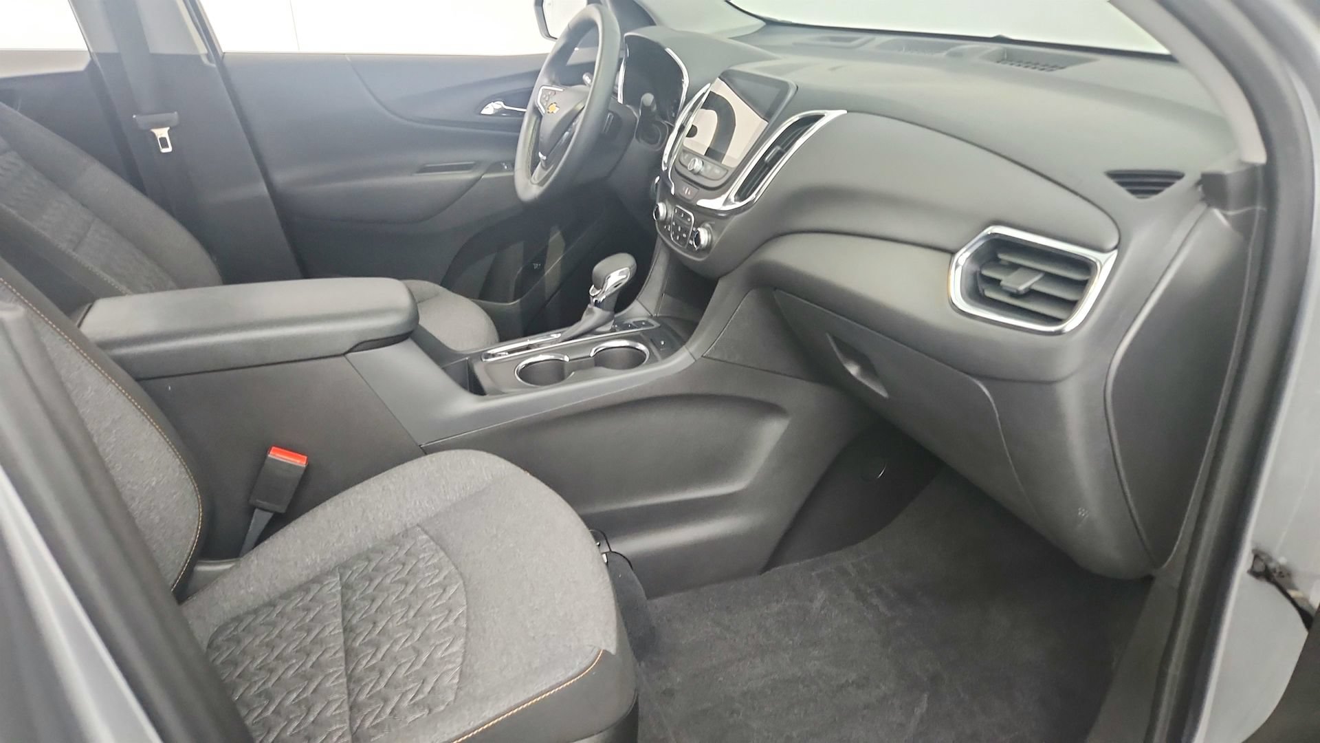 Certified 2024 Chevrolet Equinox LT AWD/4WD image 27
