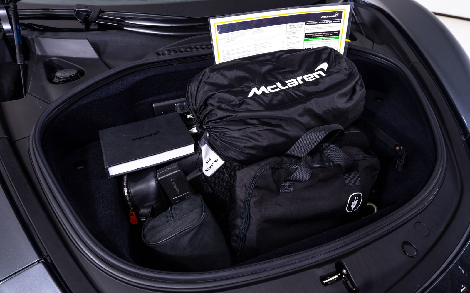 Used 2025 McLaren Artura Spider RWD image 25