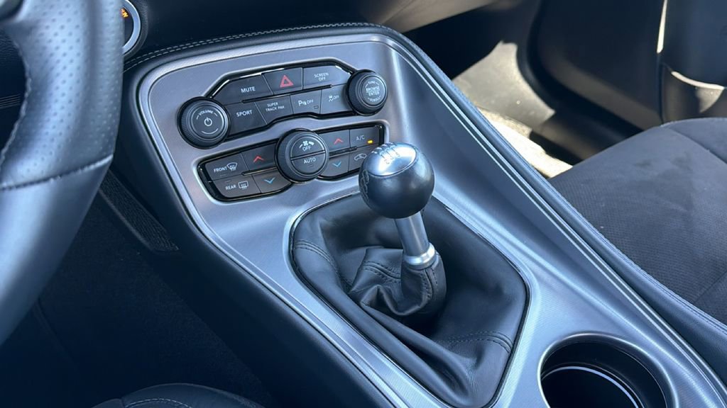Used 2023 Dodge Challenger R/T w/ Plus Package image 24