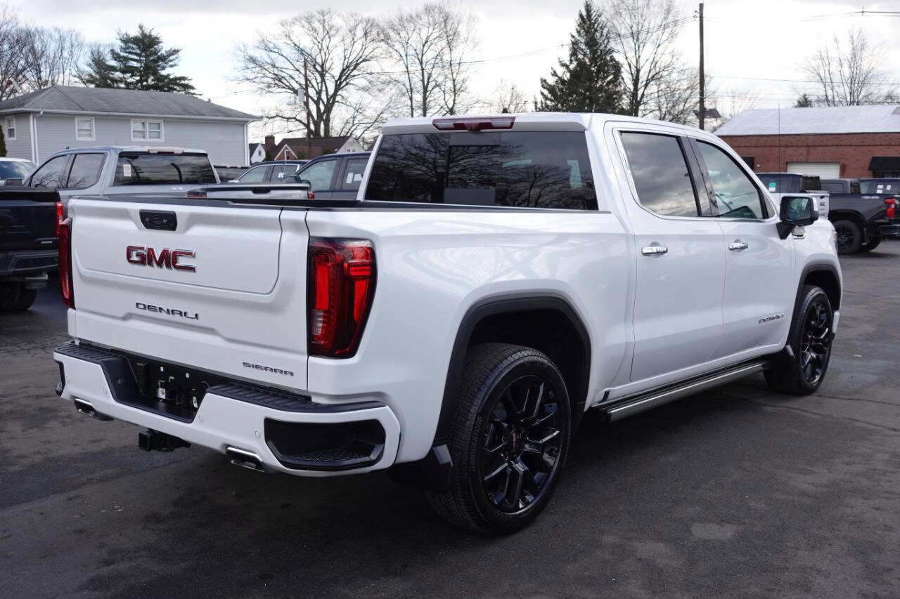 Used 2023 GMC Sierra 1500 Denali w/ Denali Reserve Package AWD/4WD image 4