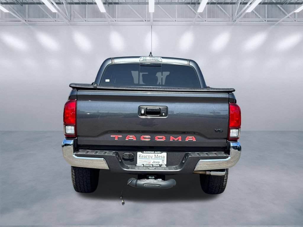 Used 2020 Toyota Tacoma SR5 RWD image 5