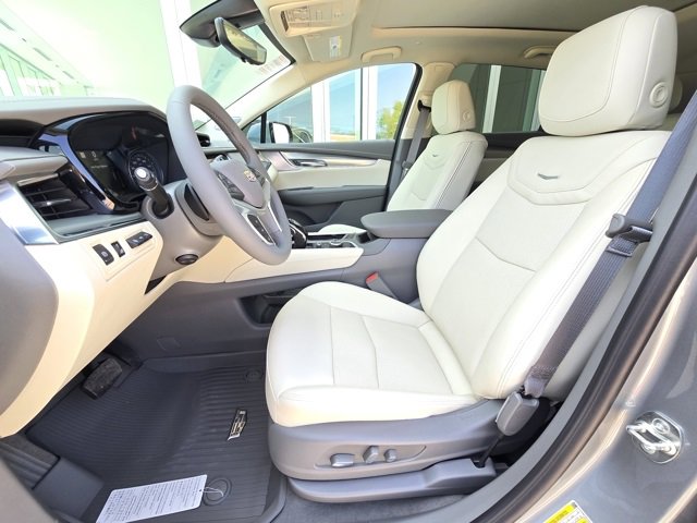 New 2025 Cadillac XT5 Premium Luxury w/ Technology Package image 10