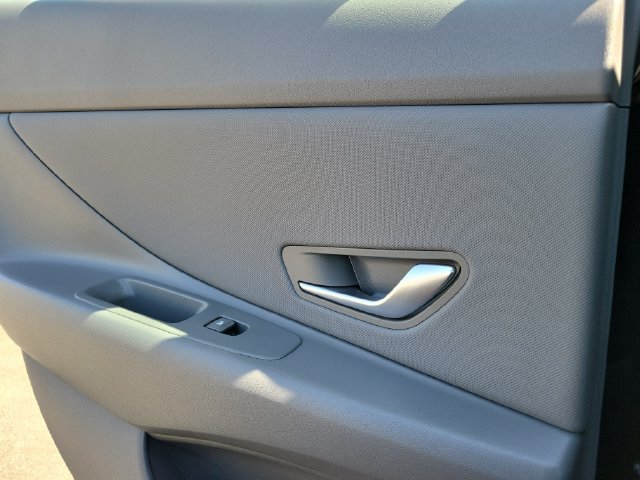New 2026 Hyundai Elantra Sport FWD image 23