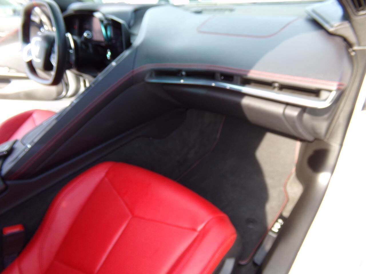 Used 2020 Chevrolet Corvette Stingray Coupe w/ Z51 Performance Package image 40