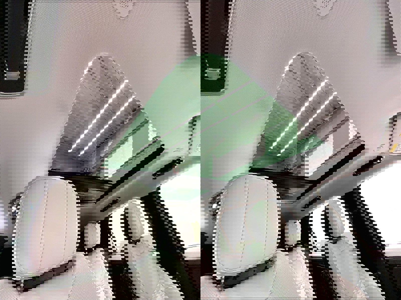 Used 2024 Land Rover Range Rover Sport Dynamic SE image 27