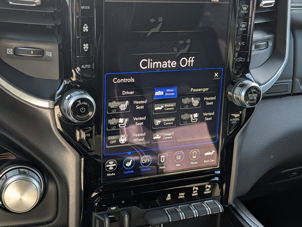 Used 2020 RAM 2500 Laramie w/ Night Edition image 41