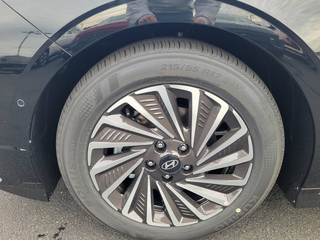 New 2026 Hyundai Sonata Limited FWD image 12