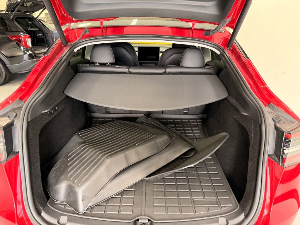 Used 2024 Tesla Model Y Long Range image 21
