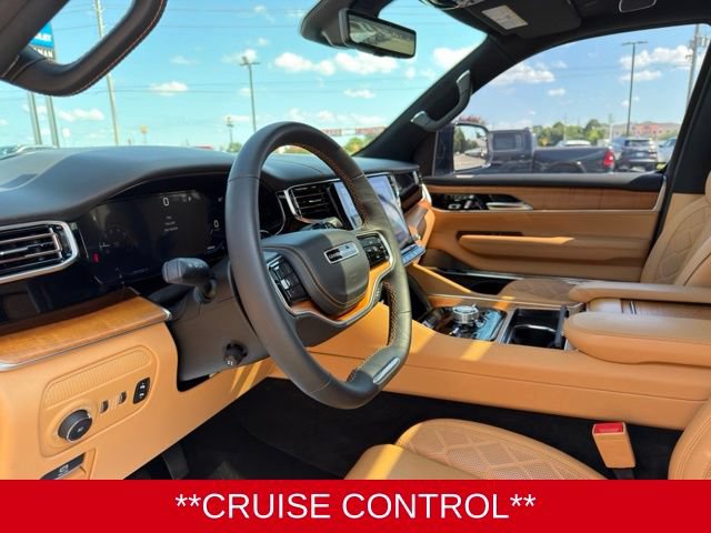 Used 2024 Jeep Grand Wagoneer Series III w/ Rear Seat Video Group 1 AWD/4WD image 10