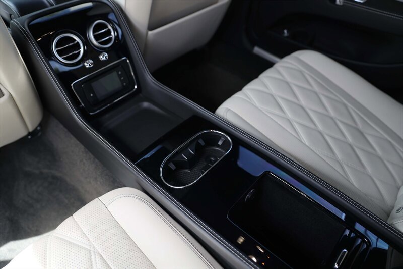 Used 2014 Bentley Flying Spur W12 AWD/4WD image 22
