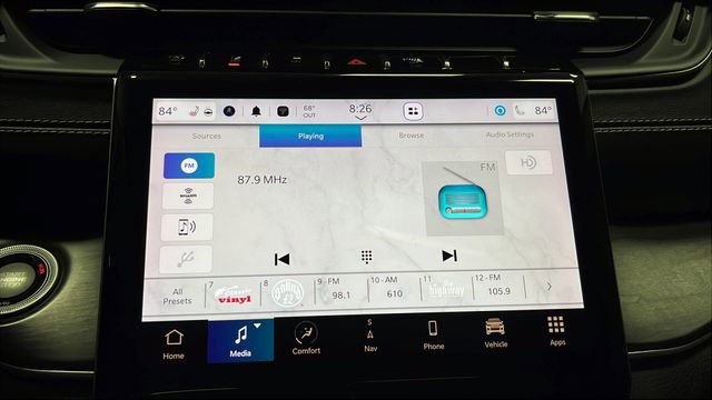 Used 2023 Jeep Grand Cherokee L Limited w/ Luxury Tech Group II AWD/4WD image 32