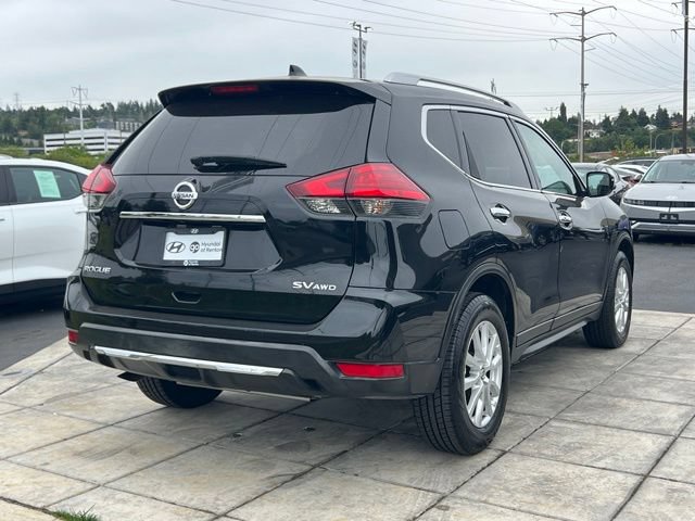 Used 2017 Nissan Rogue SV AWD/4WD image 7