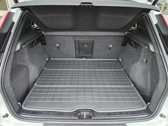 Certified 2023 Volvo XC40 Recharge Plus w/ Protection Package Premier AWD/4WD image 11