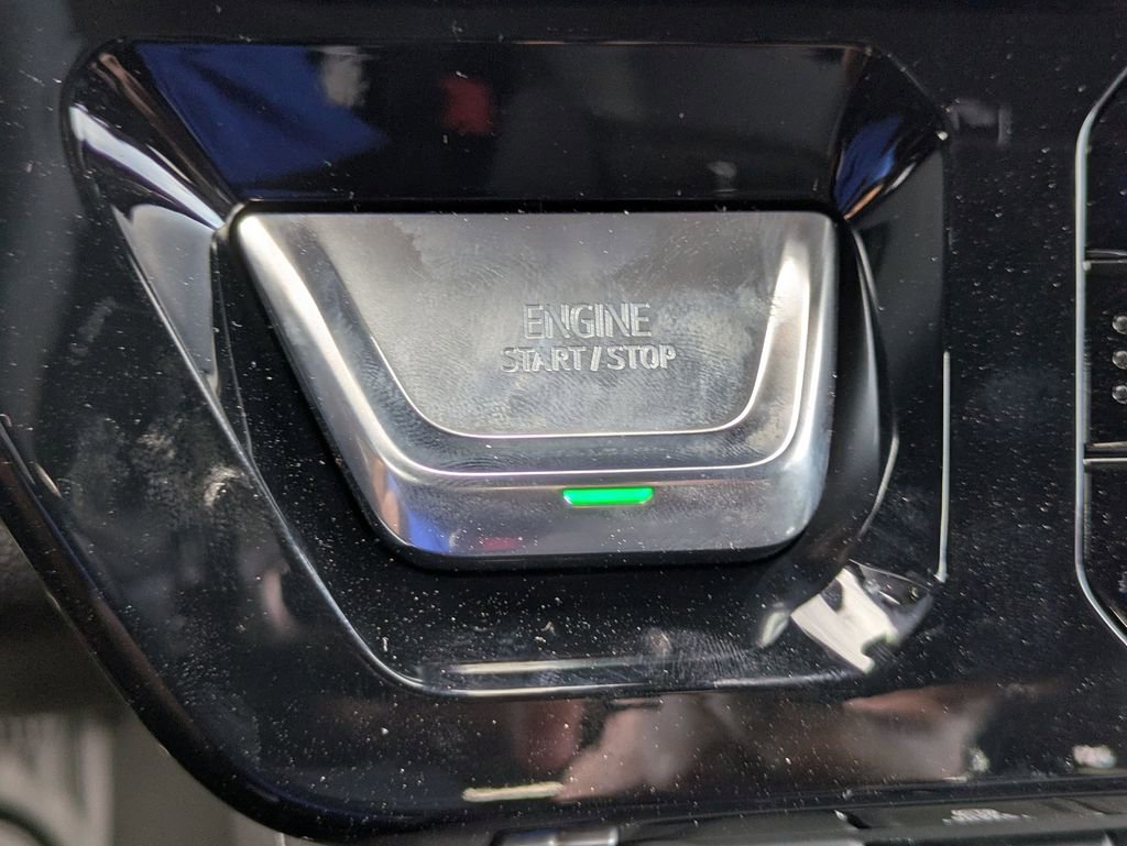 New 2025 GMC Sierra 2500 Denali w/ Denali Reserve Package image 24