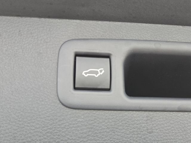 Certified 2025 Toyota Highlander Limited AWD/4WD image 34