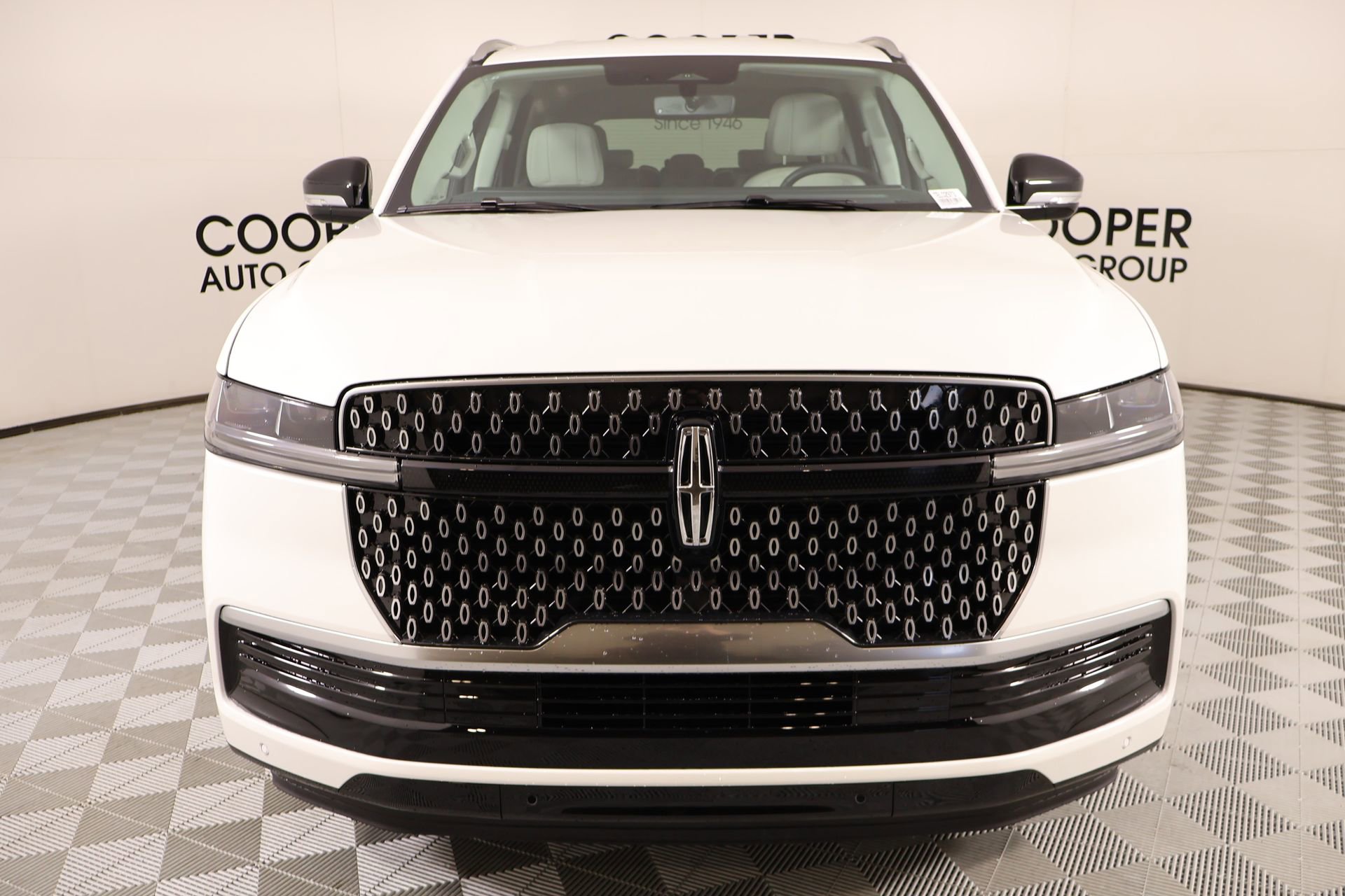 New 2026 Lincoln Navigator Premiere image 10