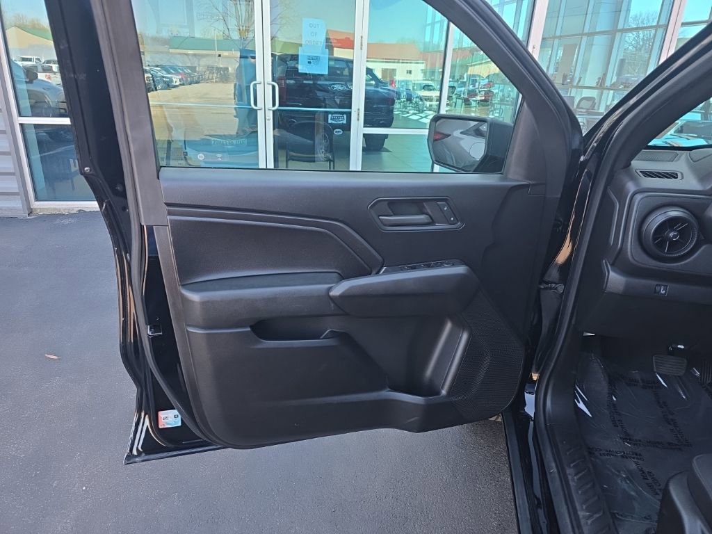 Used 2023 Chevrolet Colorado W/T image 12