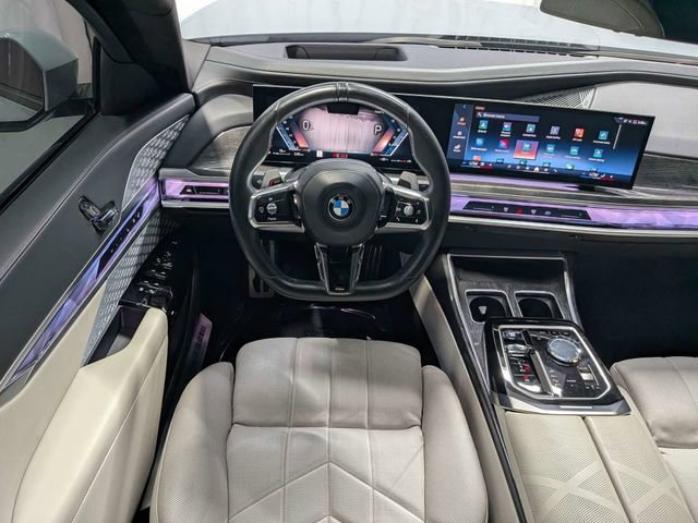Used 2023 BMW 760i xDrive w/ Luxury Rear Seating Package AWD/4WD image 7
