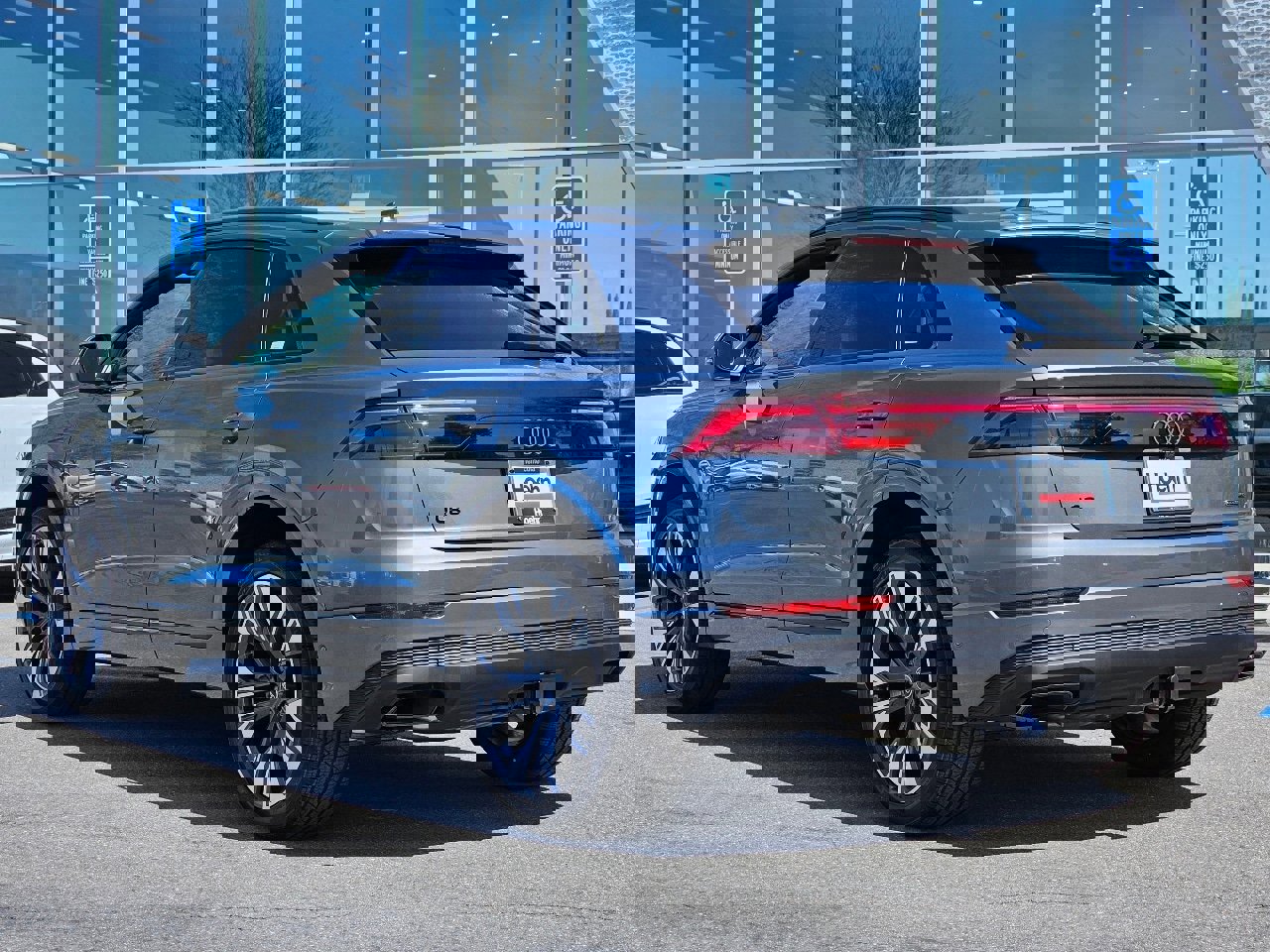 New 2025 Audi Q8 Premium image 9