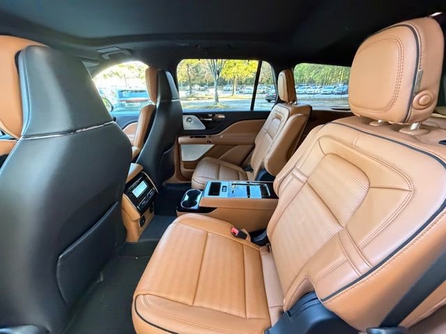 Used 2020 Lincoln Aviator Black Label w/ Dynamic Handling Package image 15