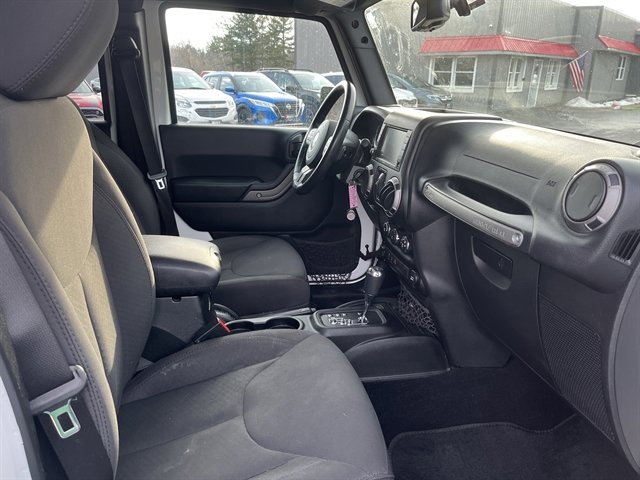 Used 2016 Jeep Wrangler Unlimited Sport w/ Quick Order Package 24S AWD/4WD image 28