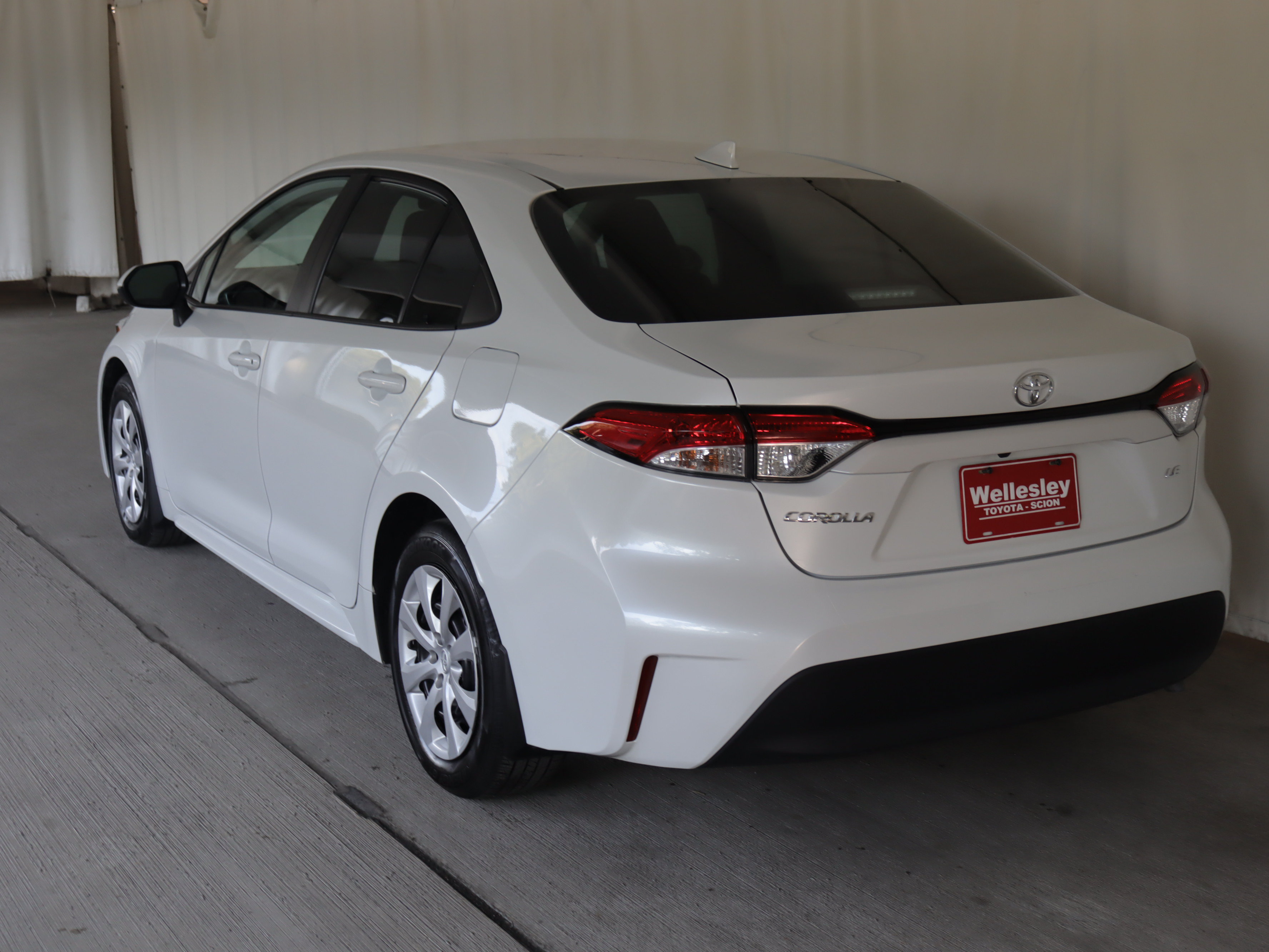Used 2026 Toyota Corolla LE FWD image 23