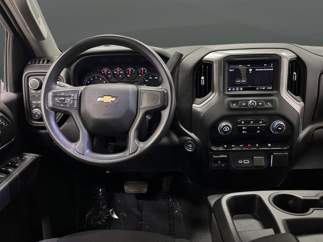 Used 2024 Chevrolet Silverado 2500 Custom w/ Custom Value Package image 5