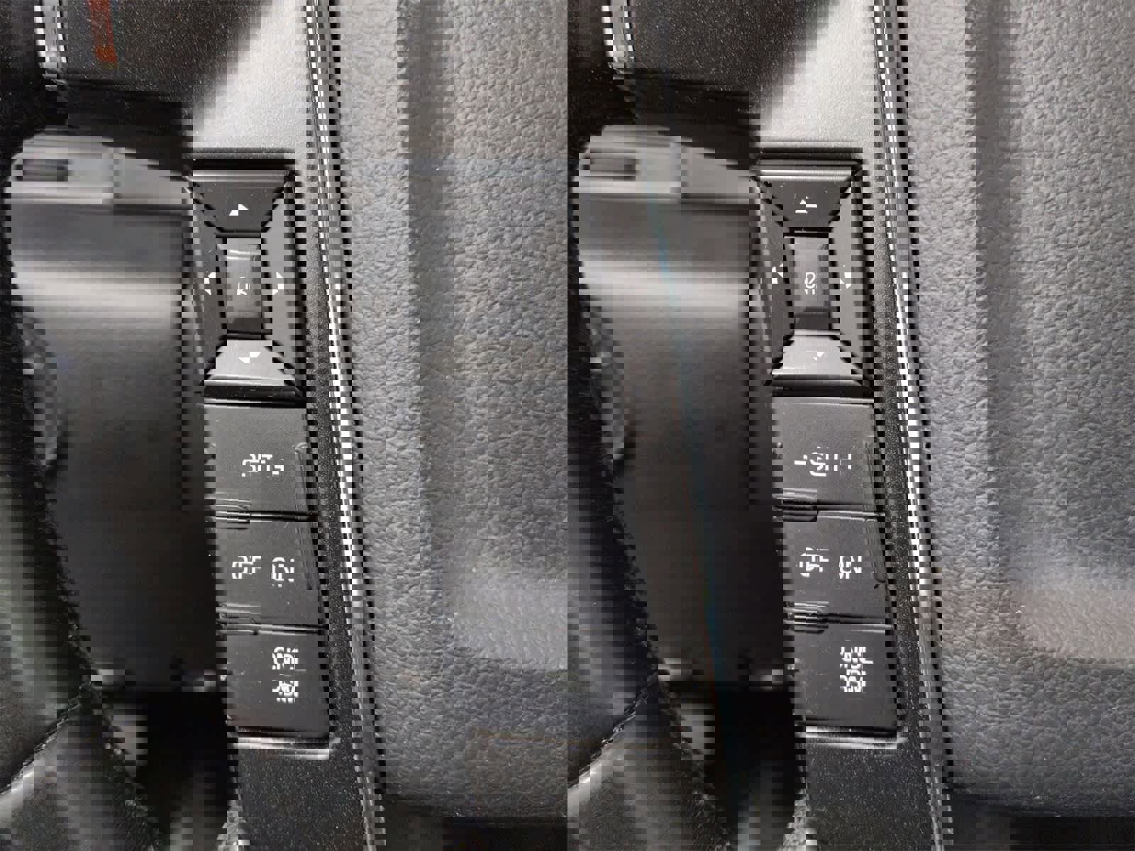 Used 2017 Lincoln Navigator L Select image 25