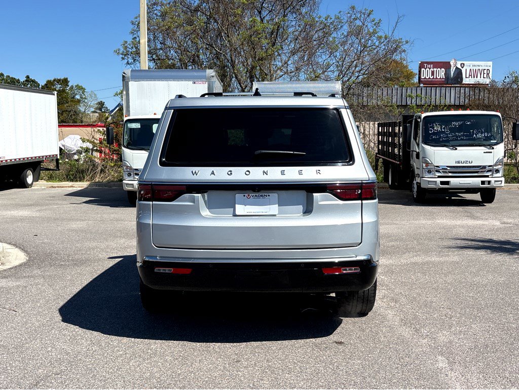Used 2024 Jeep Wagoneer w/ Premium Group I image 25