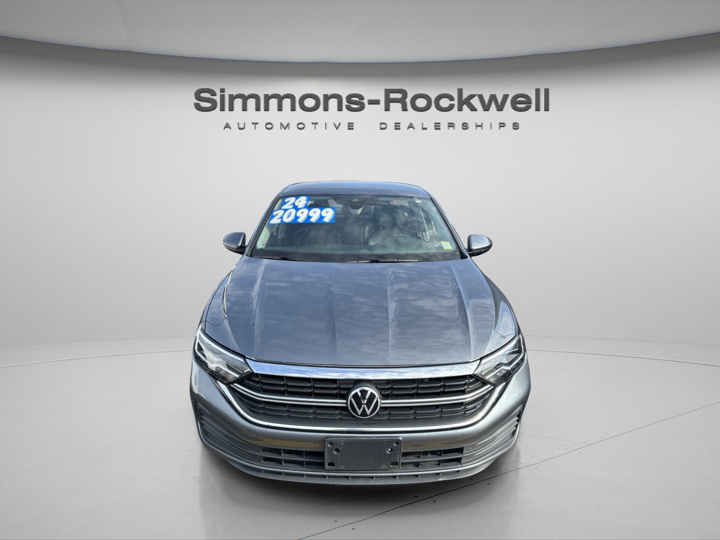 Used 2024 Volkswagen Jetta SE FWD image 2