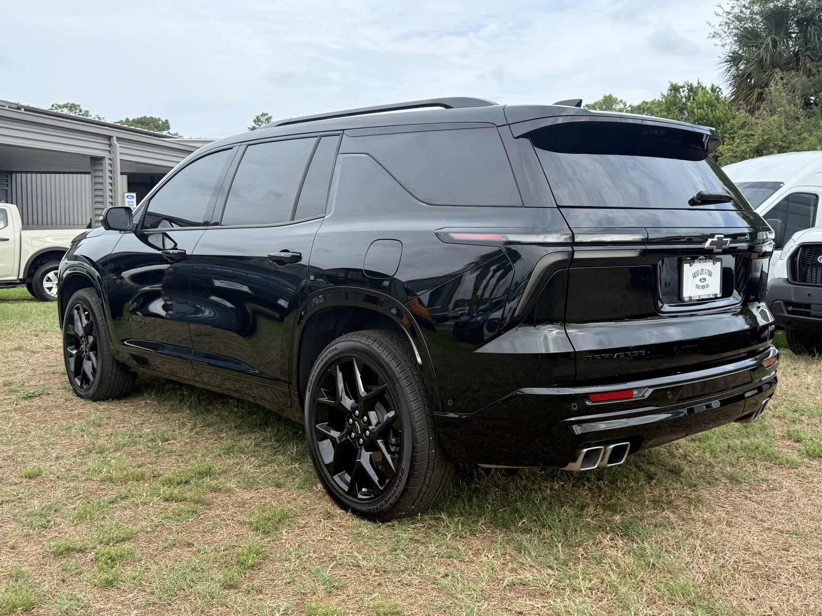 Used 2026 Chevrolet Traverse RS w/ LPO, Floor Liner Package FWD image 7