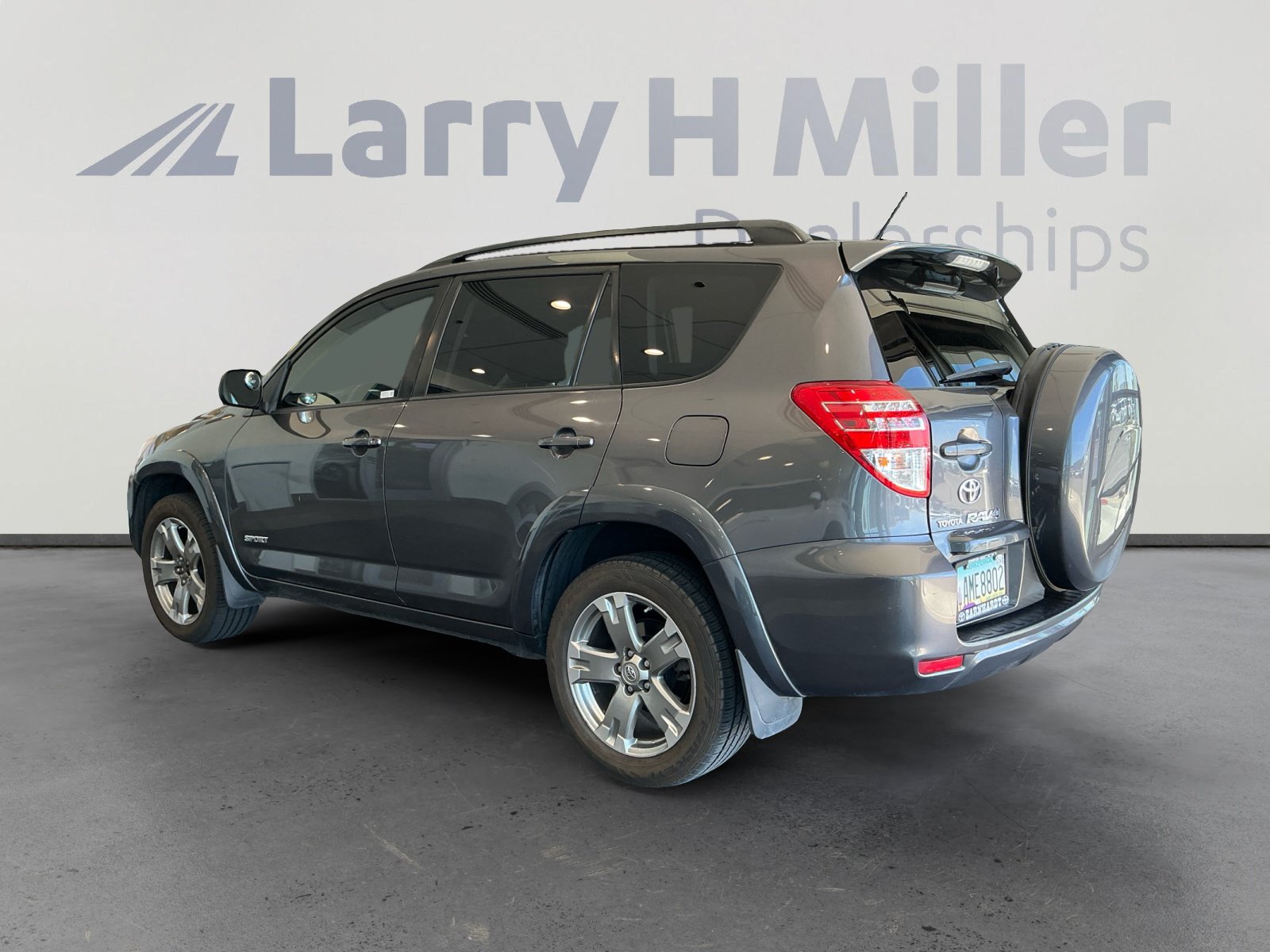 Used 2010 Toyota RAV4 Sport AWD/4WD image 3