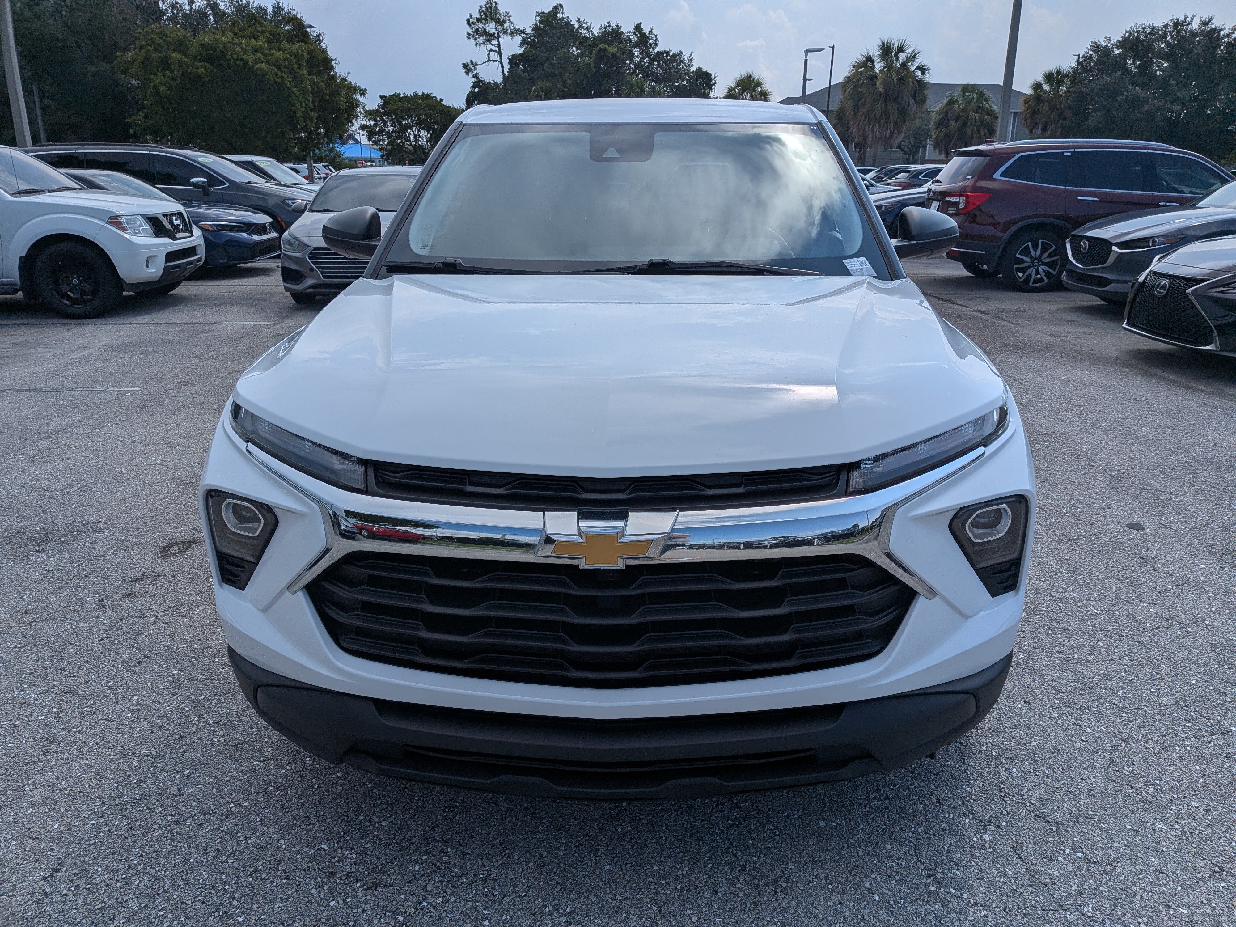 Used 2025 Chevrolet TrailBlazer LS w/ LS Convenience Package FWD image 9