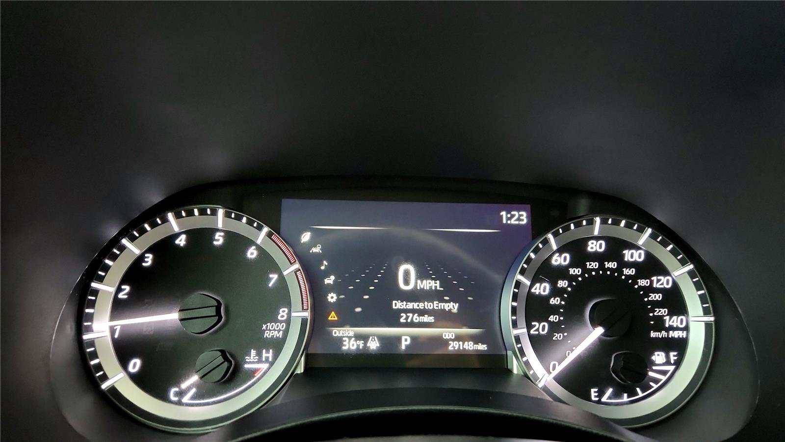 Certified 2023 Toyota Highlander L image 26