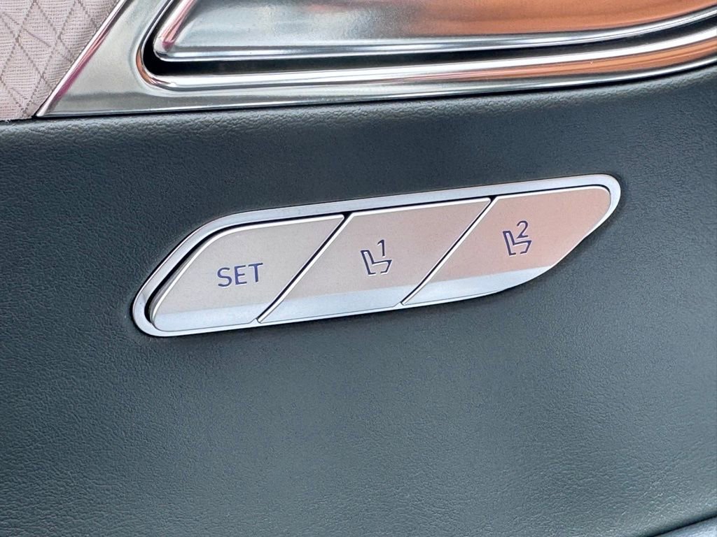 Used 2025 Genesis GV80 3.5T Prestige image 30