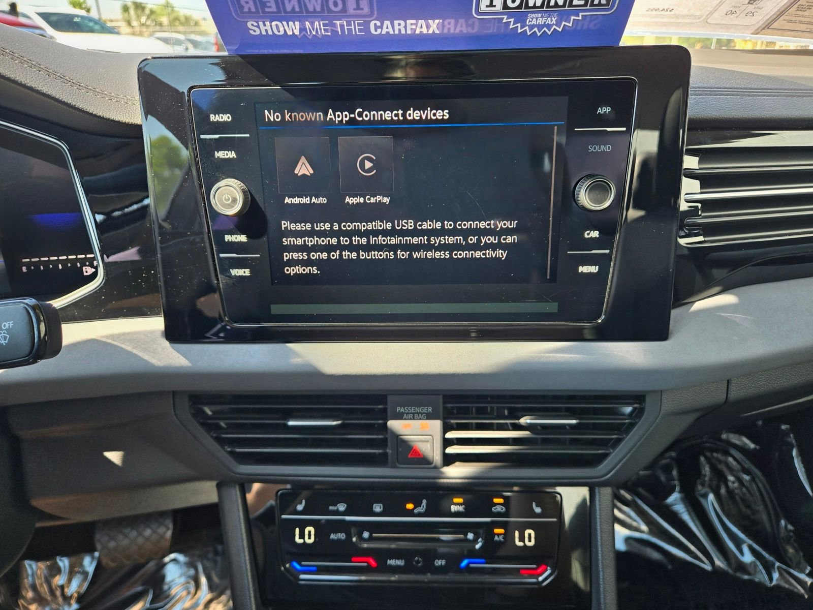 Used 2025 Volkswagen Jetta SE image 29