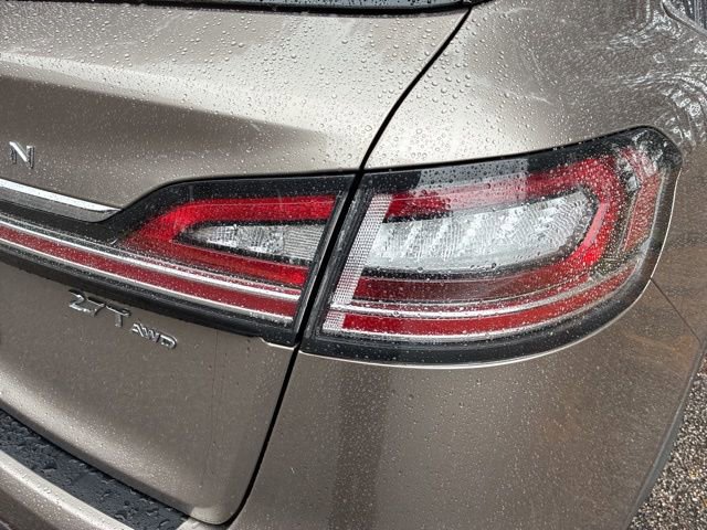 Used 2020 Lincoln Nautilus Reserve w/ Equipment Group 201A image 15