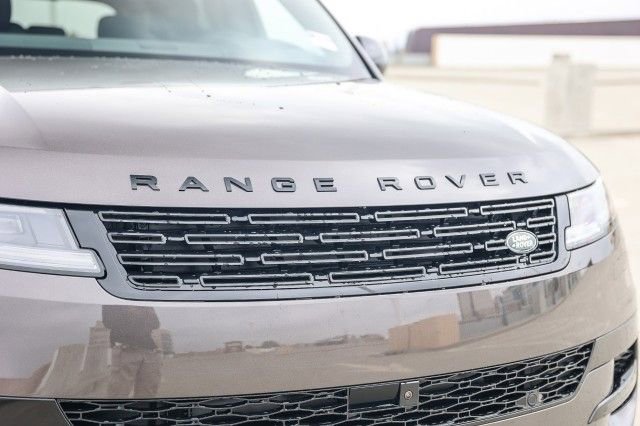 New 2025 Land Rover Range Rover Sport Dynamic SE image 12