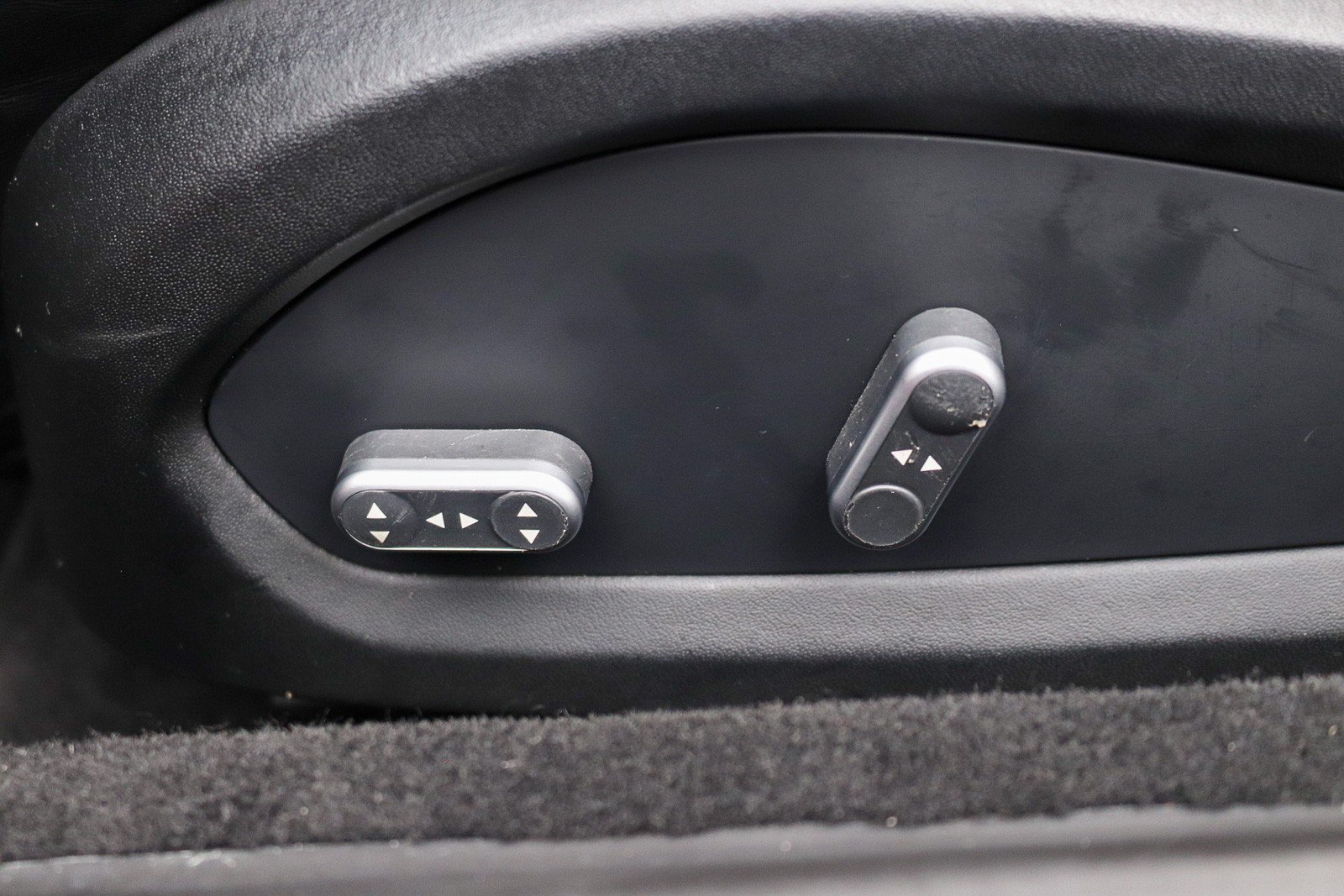 Used 2016 Ferrari California T RWD image 49