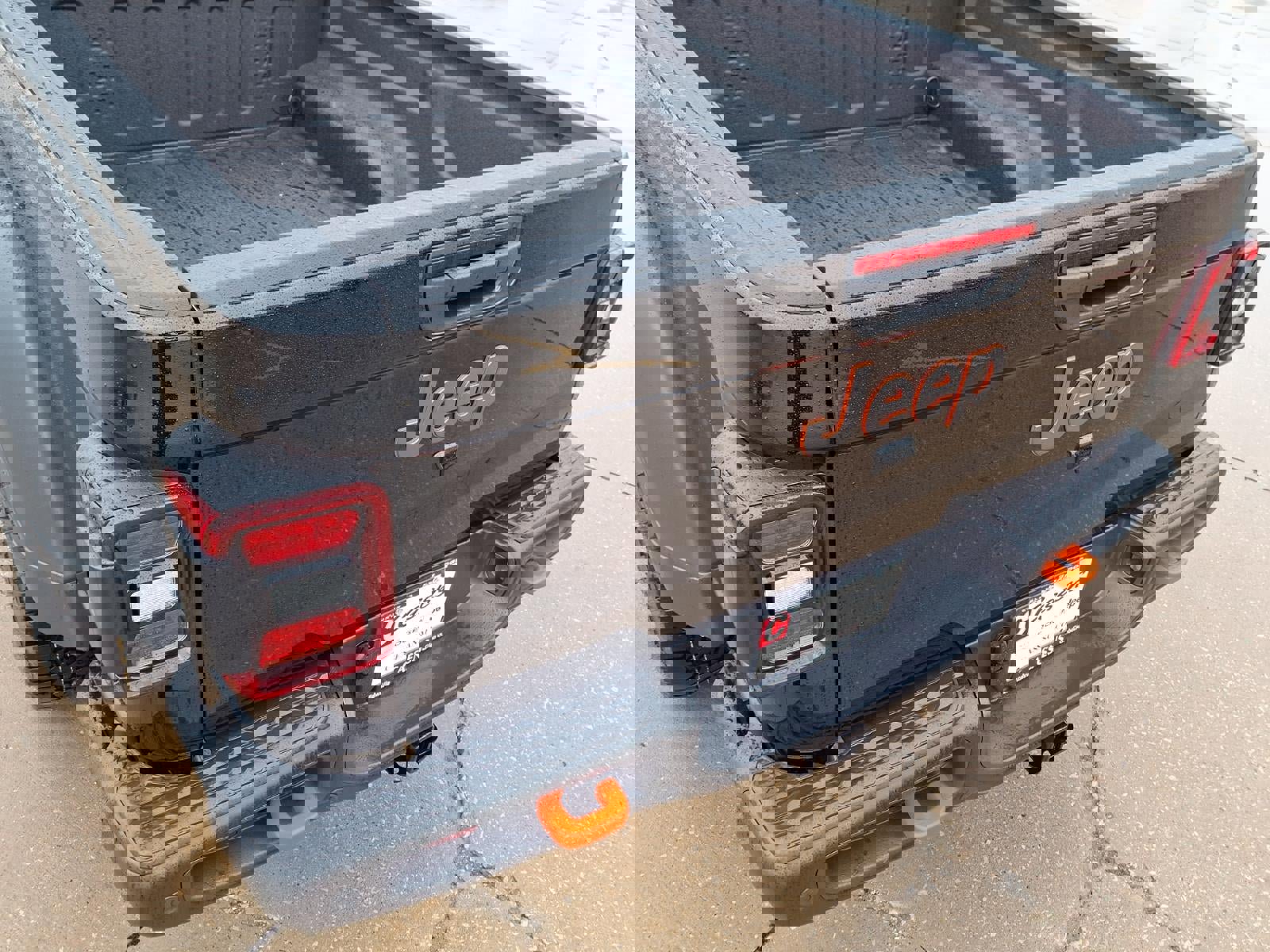 New 2026 Jeep Gladiator Mojave w/ Steel Bumper Group image 26