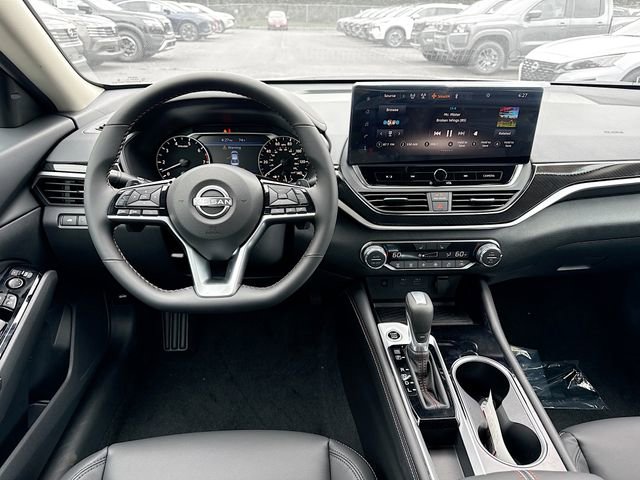 New 2025 Nissan Altima 2.5 SR w/ SR Premium Package image 15