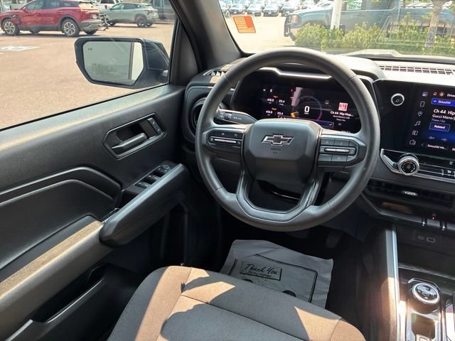 Used 2024 Chevrolet Colorado Trail Boss w/ Technology Package AWD/4WD image 18