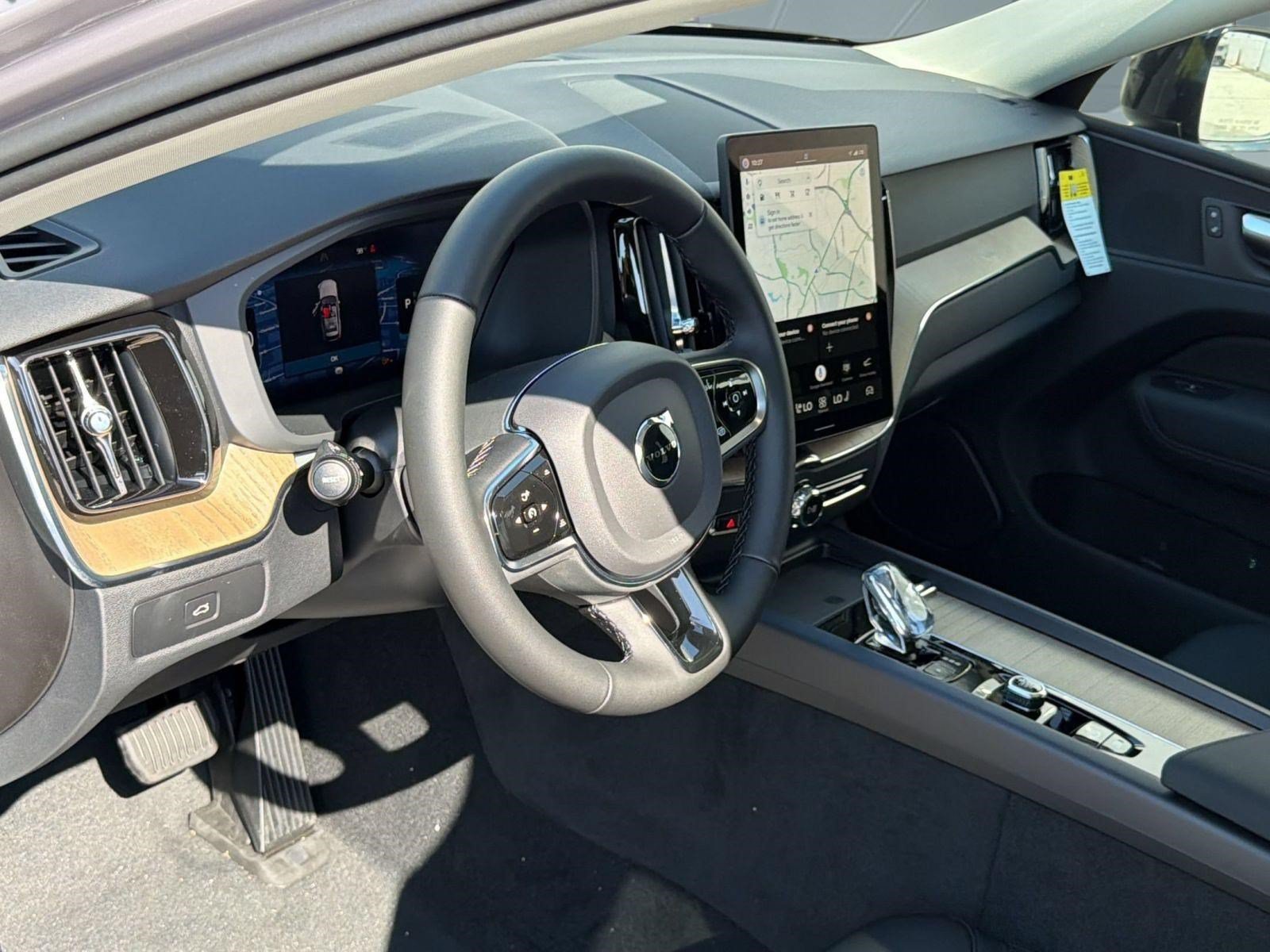 New 2026 Volvo XC60 B5 Plus w/ Climate Package AWD/4WD image 4