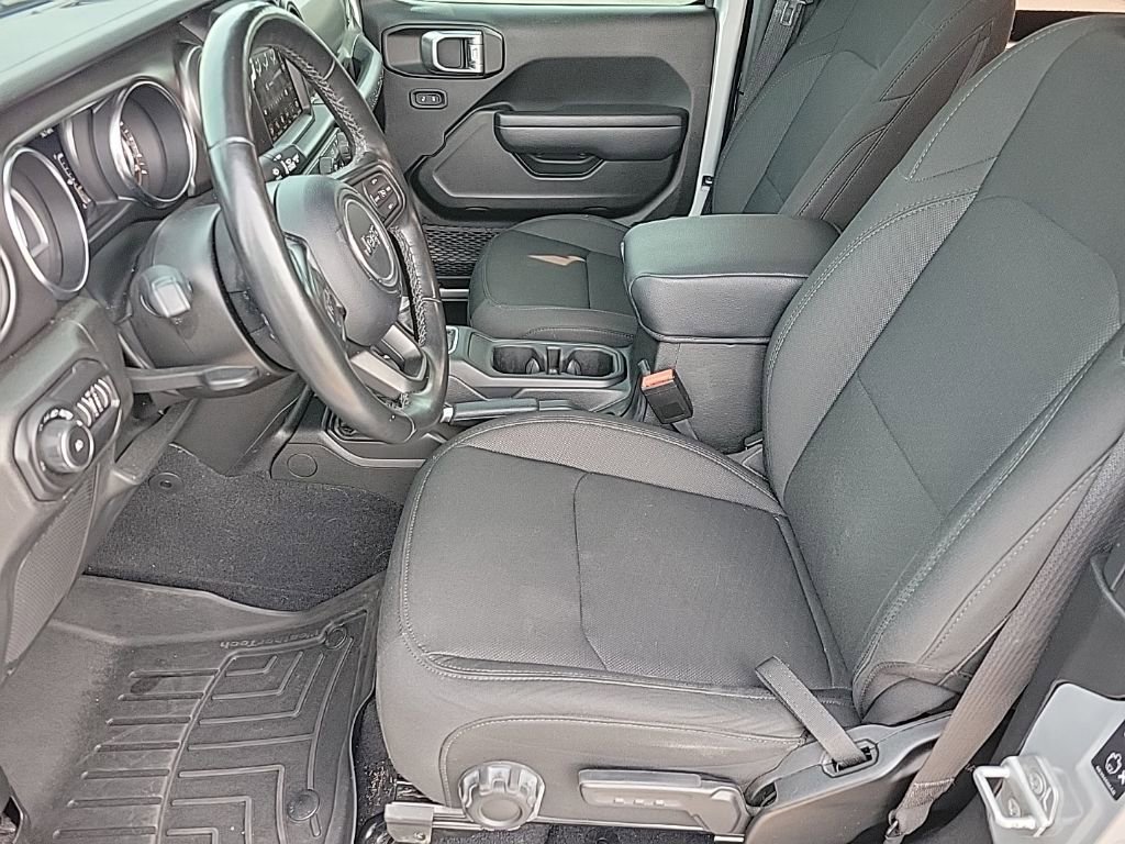 Used 2022 Jeep Wrangler Sport AWD/4WD image 10